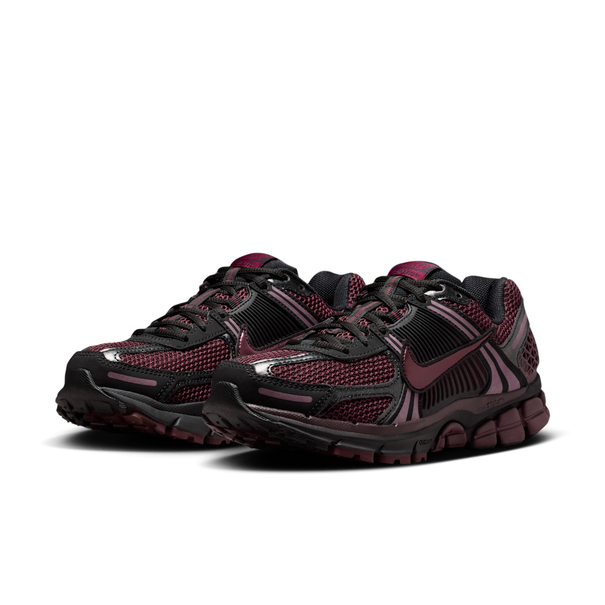Women's Zoom Vomero 5 Shoes with Reflective Accents