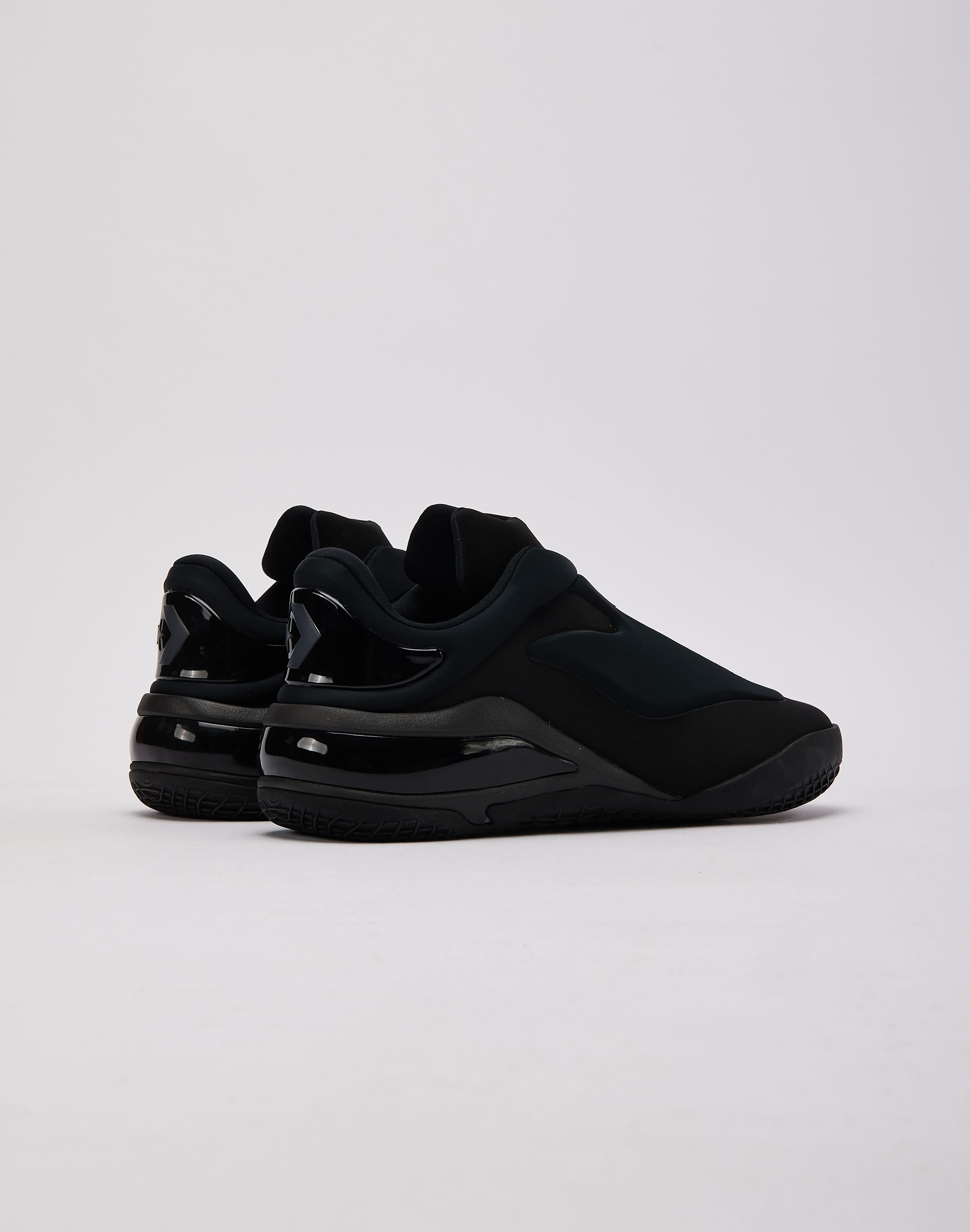 Converse SHAI 001