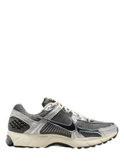 Grey Silver Zoom Vomero Sneakers