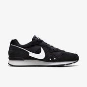 Men's Nike Venture Runner CK2944-002 Sneakers Black White Lace Up Running Shoes