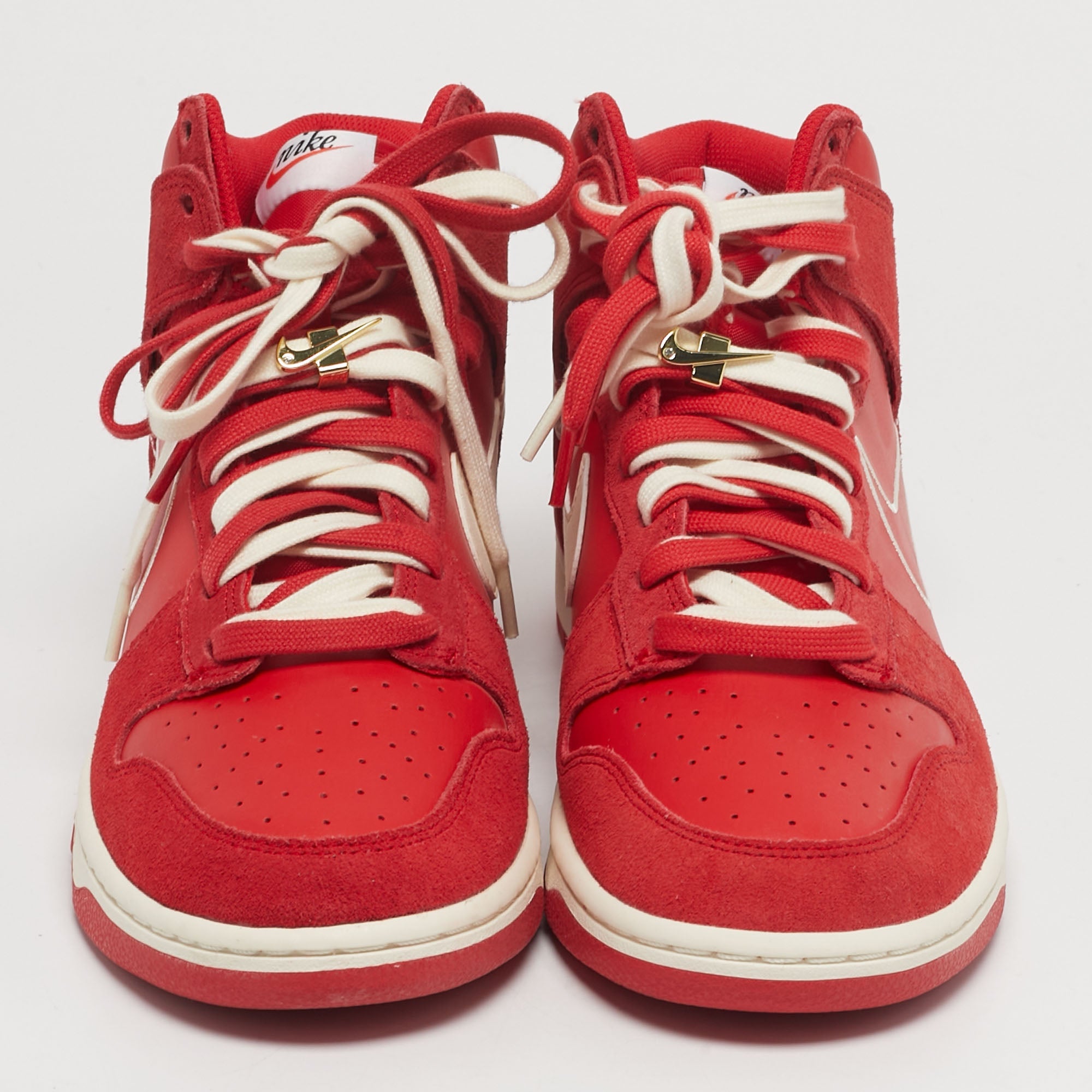 Nike Dunk High Se First Use Red