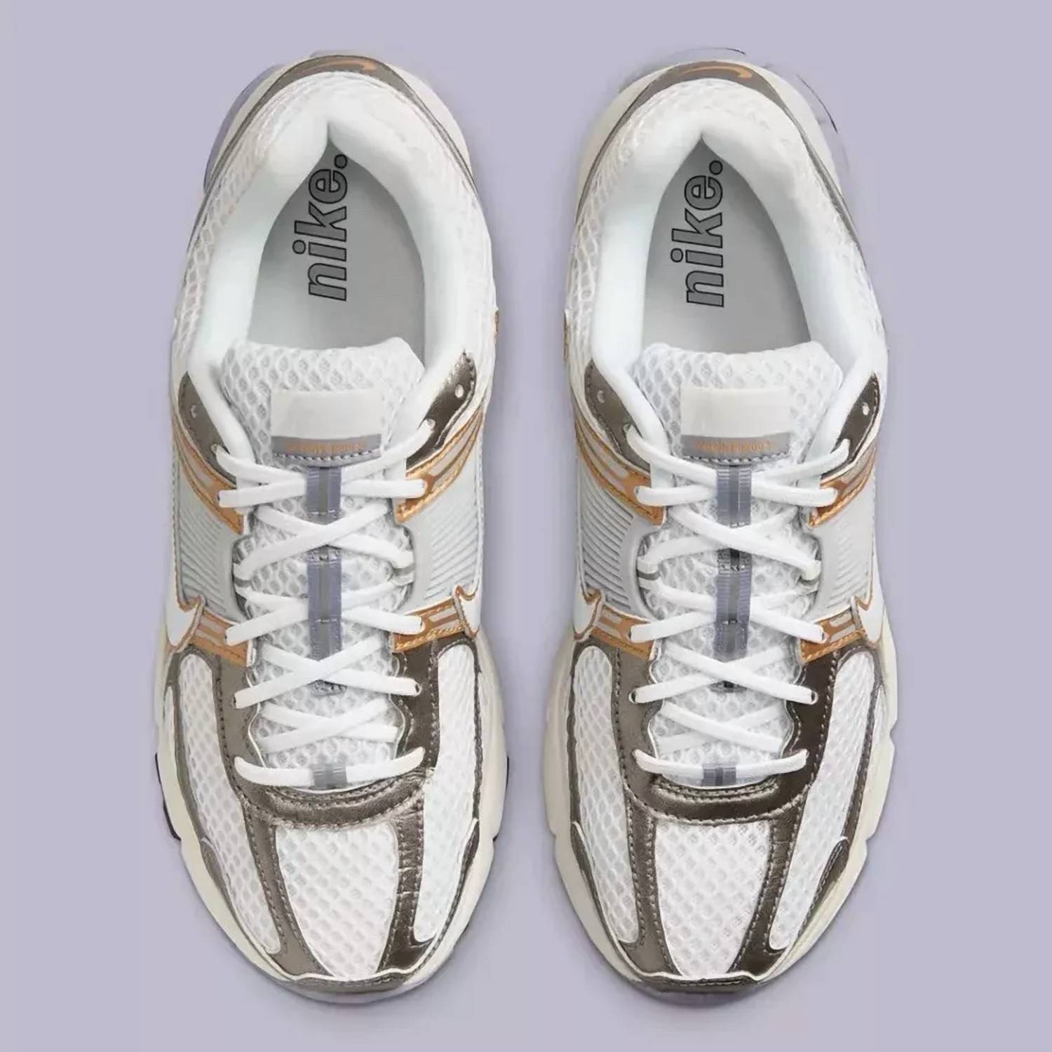 Men's Zoom Vomero 5 Sneaker In Platinum Tint/white