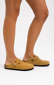 Women's Boston Suede Leather Clogs In Latte Cream