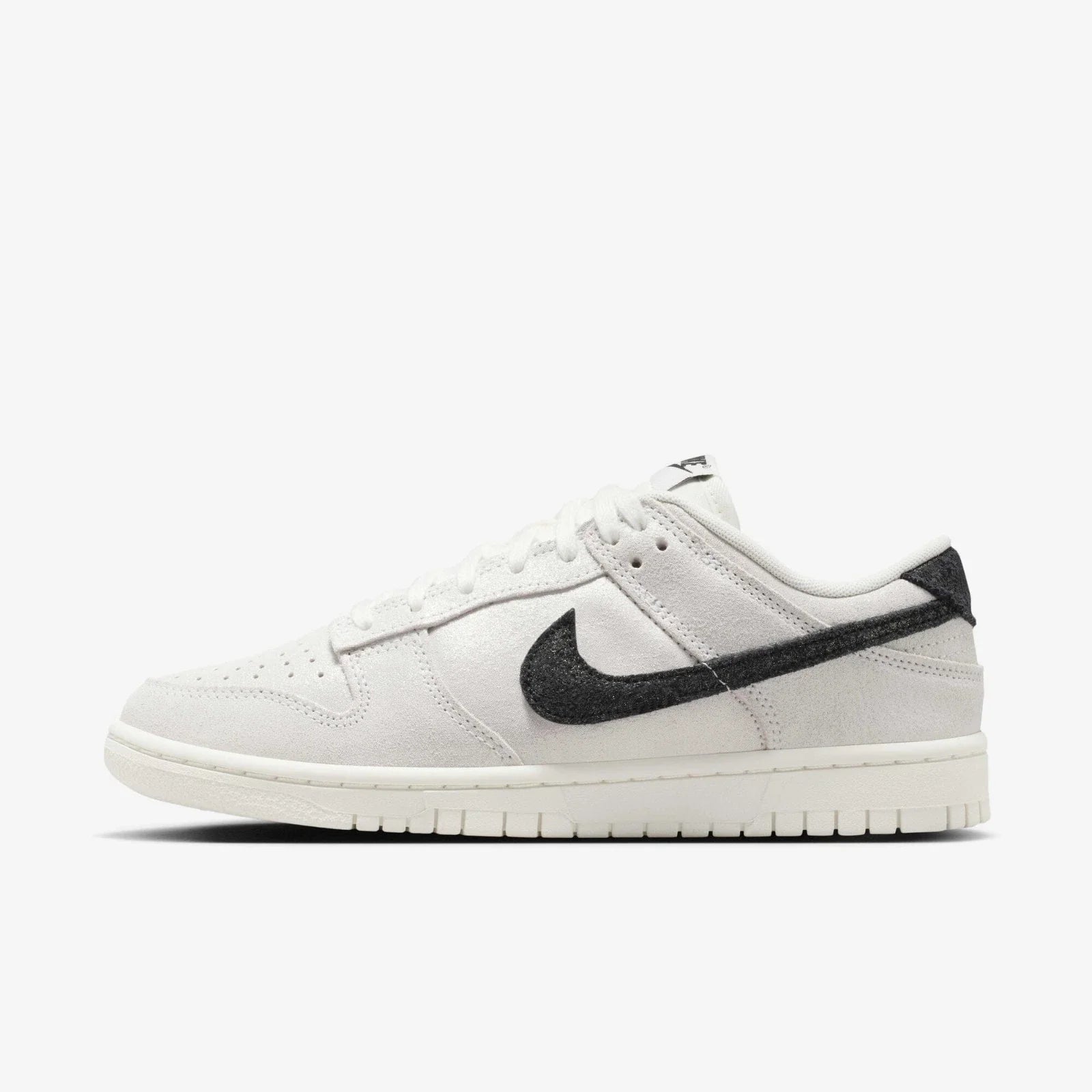 Nike Dunk Low SE HQ3502-100 Sneakers Women's White Black Lifestyle Shoes LIQ749