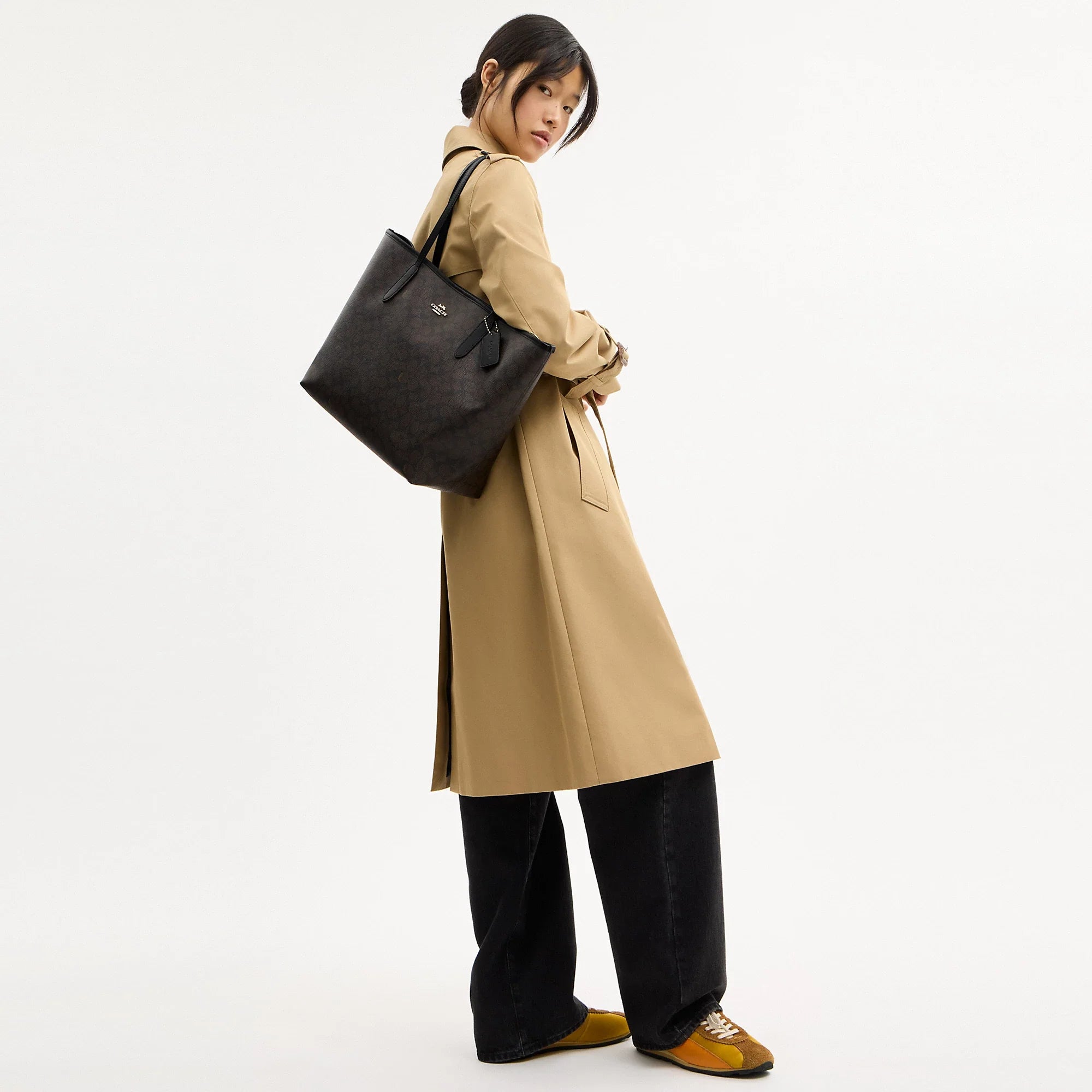 Coach Outlet City Tote Bag In Signature Canvas