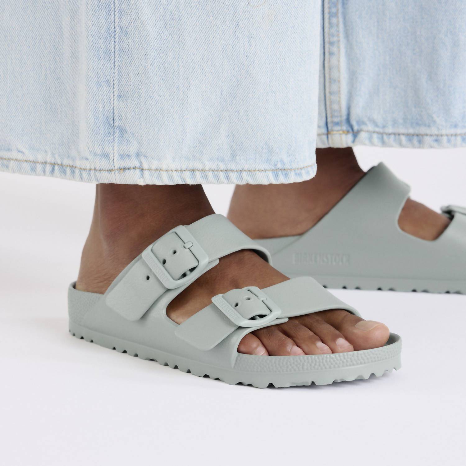 Unisex Arizona Eva Sandal In Pure Sage