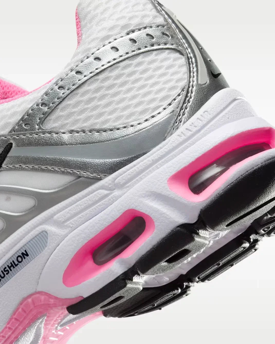 Nike Air Max Moto 2K HQ2056-101 Women's White Metallic Lifestyle Shoes LIQ634