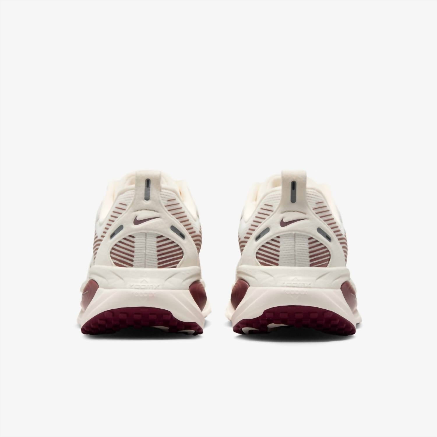 Women's Vomero 18 Road Running Shoes In Pale Ivory/red Sepia/silt Red/dark Team Red