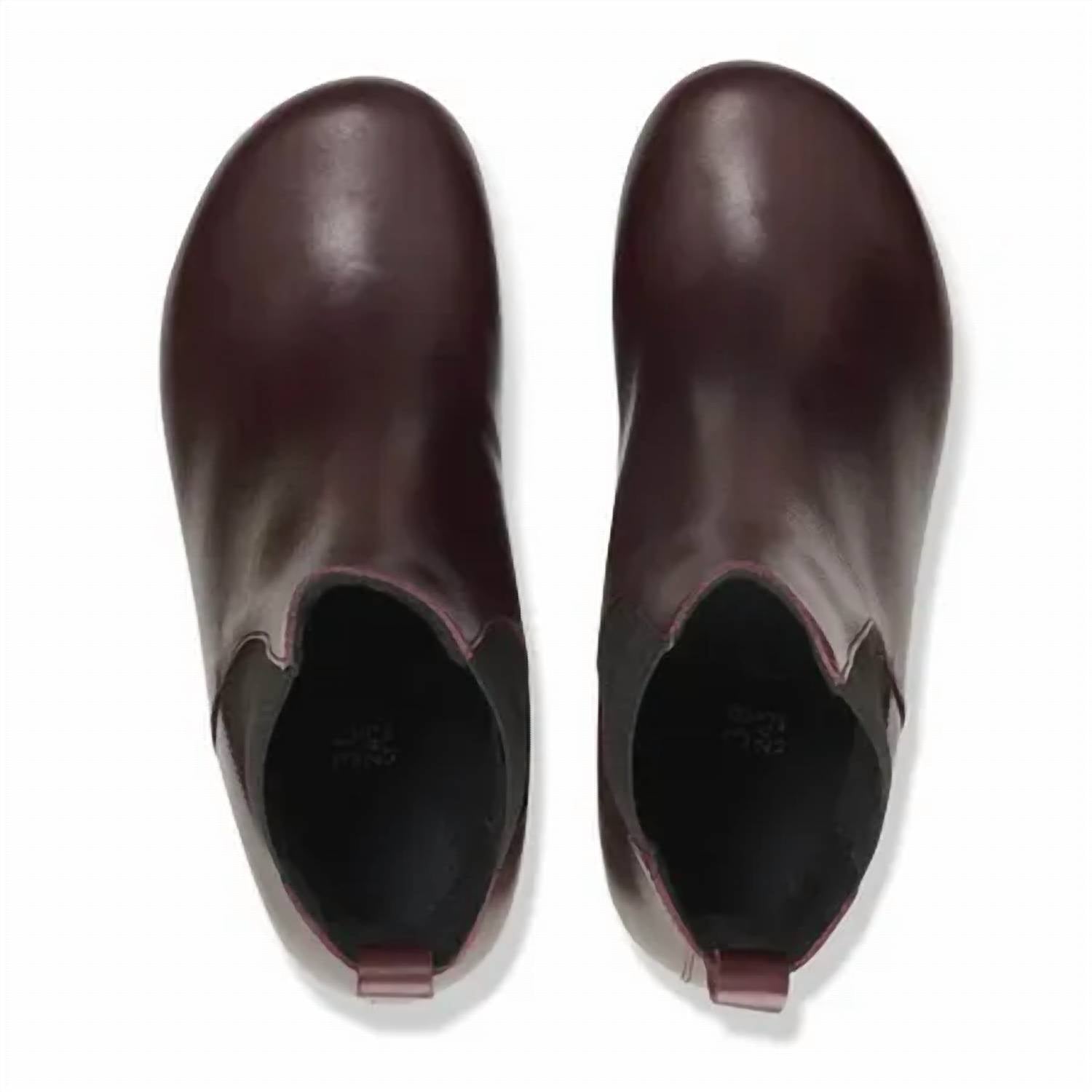 Women's Ebba Slip On Boot In Zinfandel