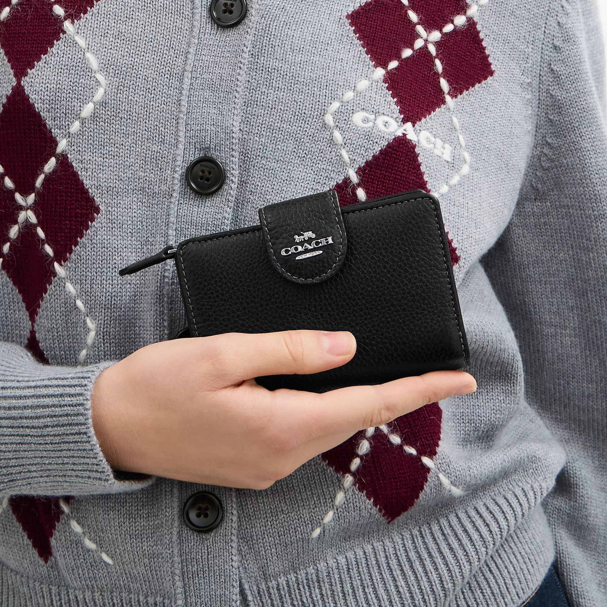 Coach Outlet Medium Corner Zip Wallet