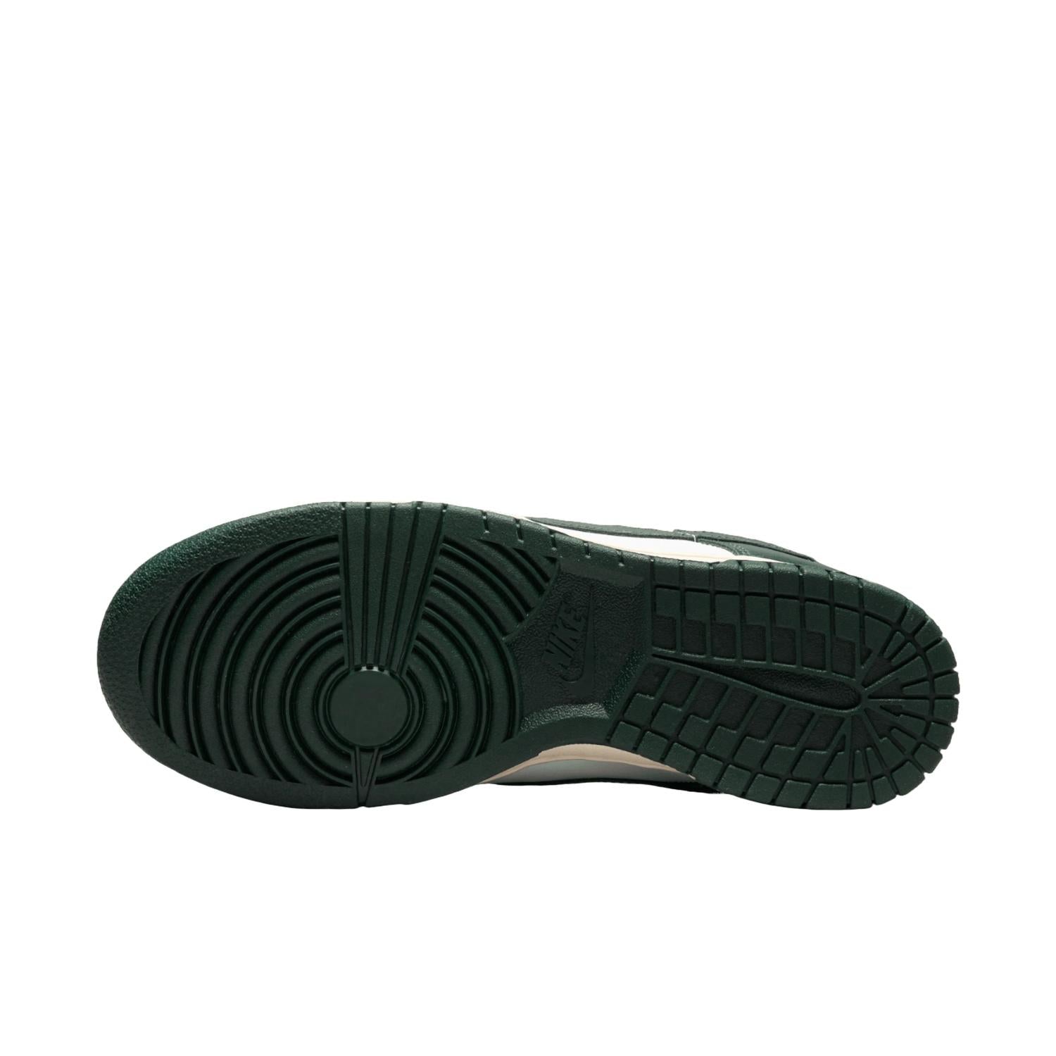 Women's Dunk Low Sneaker In White/pro Green/coconut Milk