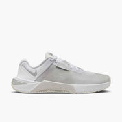 Women's Metcon 10 (100 - White/Metallic Silver-Platinum Tint)