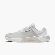 Women's Metcon 10 (100 - White/Metallic Silver-Platinum Tint)