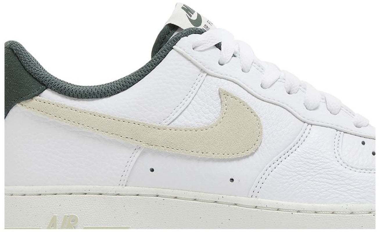 Nike Air Force 1 Low '07 LV8 Vintage Green