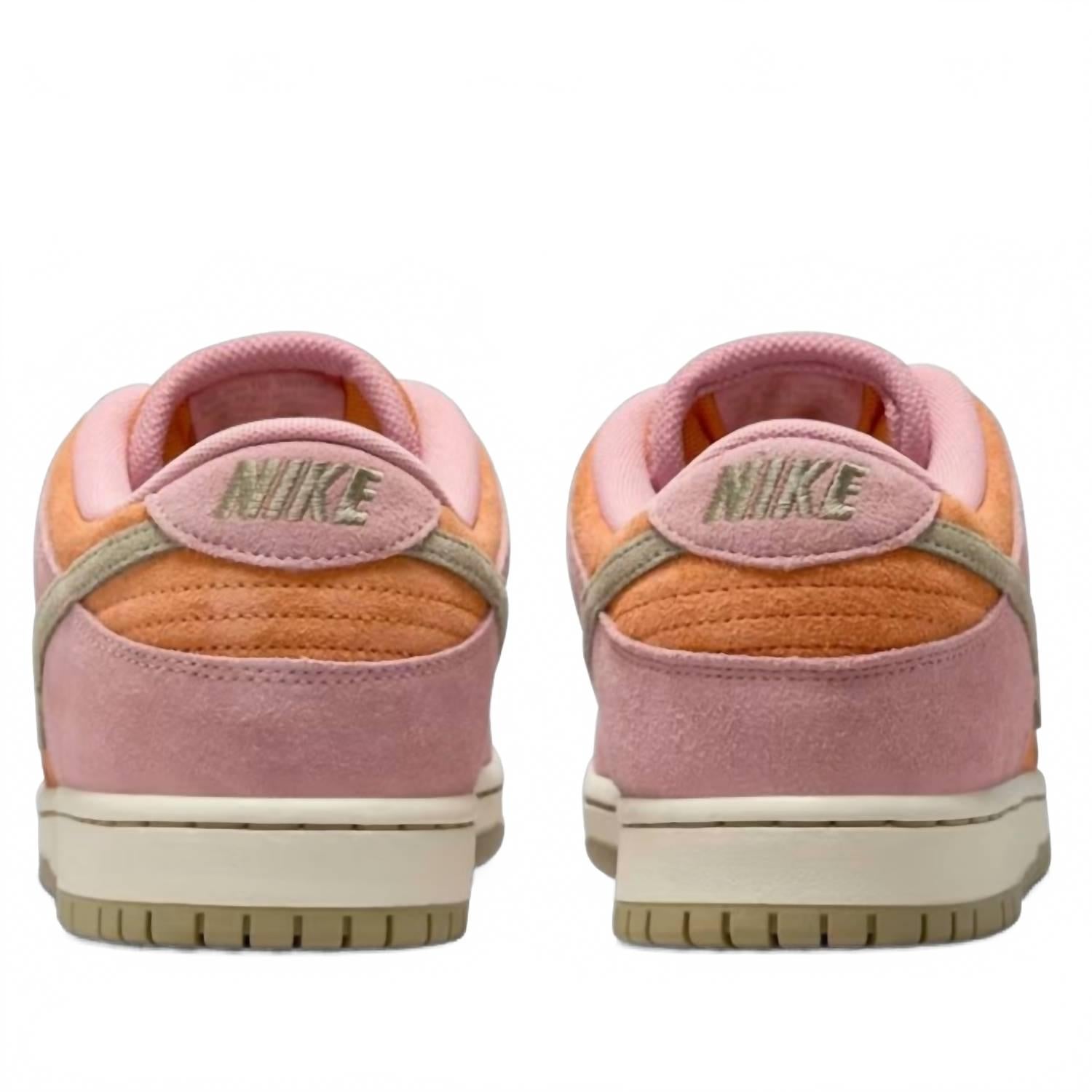 Men's Sb Dunk Low Pro Skate Shoes In Red Stardust