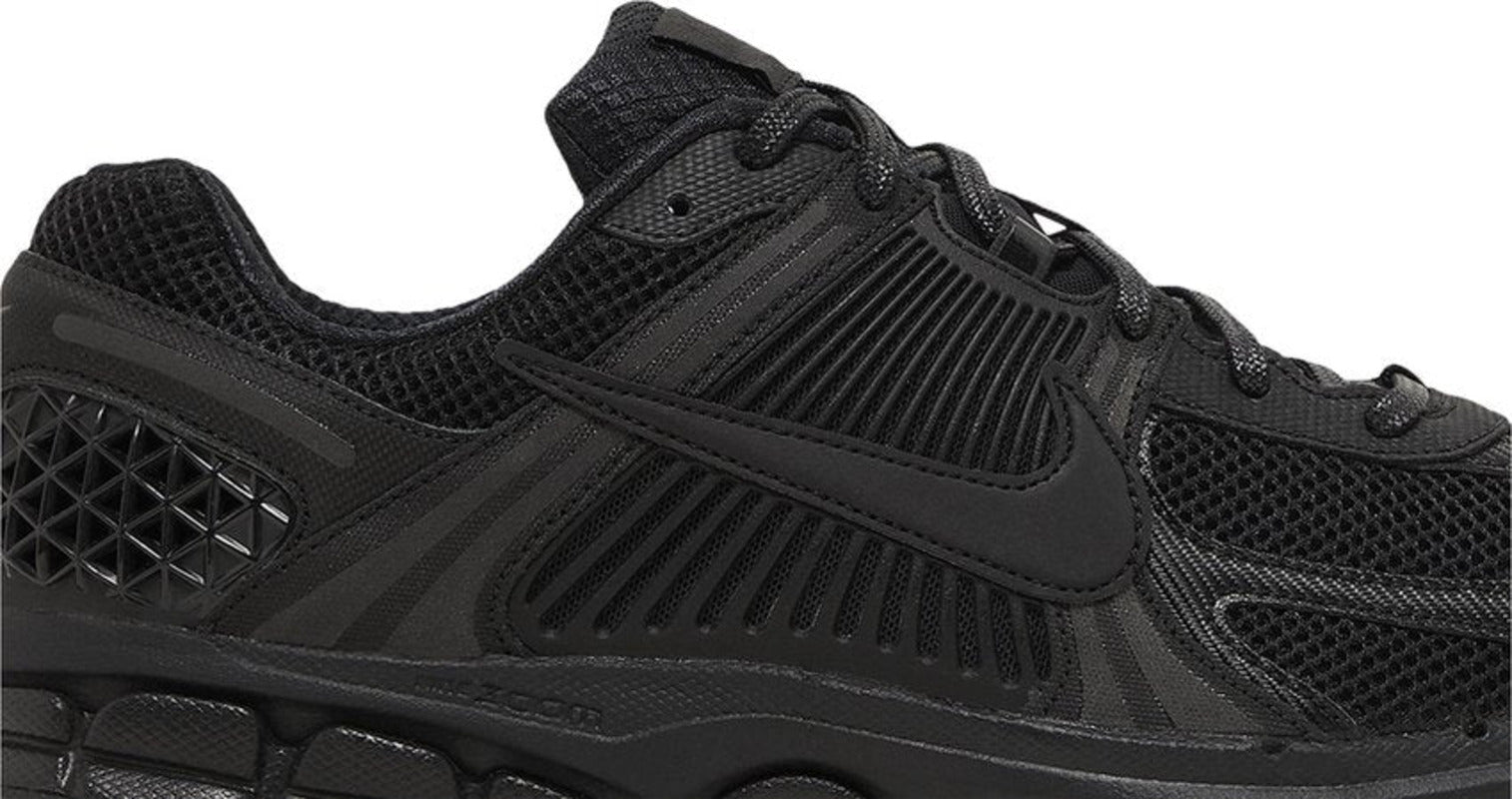 Nike Zoom Vomero 5 Triple Black