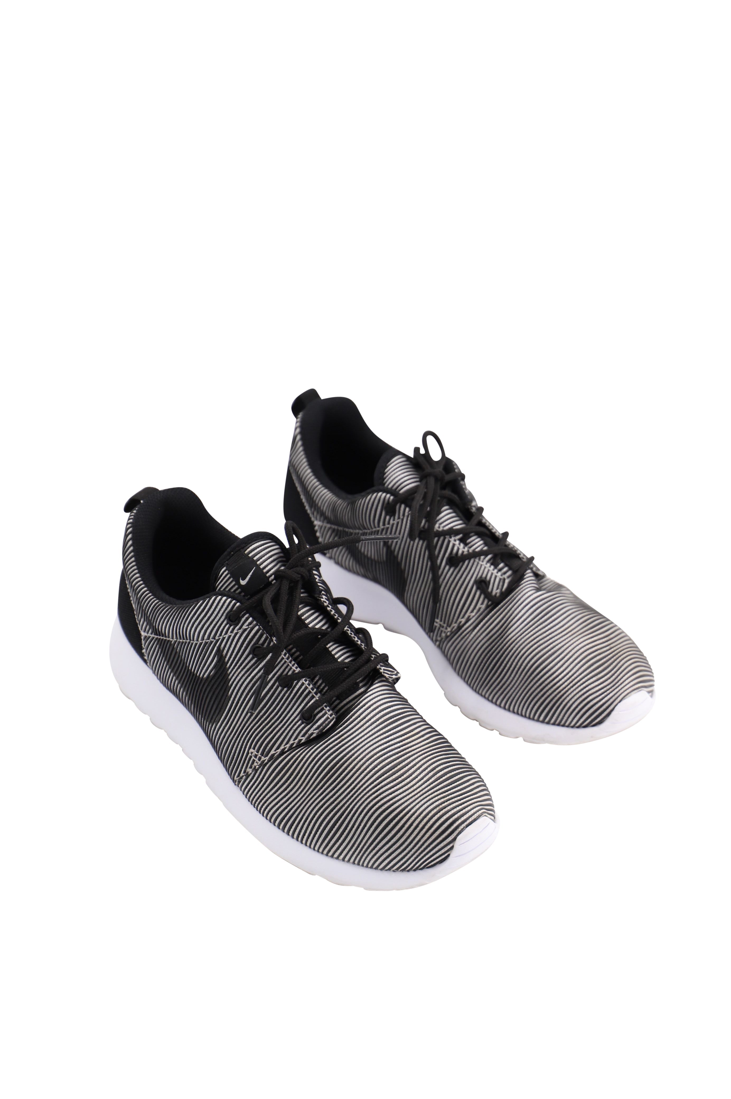 Nike Roshe Run Premium Plus Striped Sneakers in Black and White Nylon