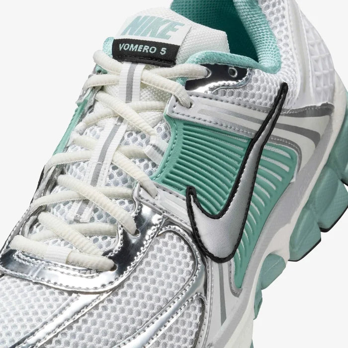 Nike Zoom Vomero 5 Women's Sneakers
