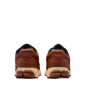Men's Zoom Vomero 5 Pony Leather Sneakers In Brown