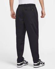 Men's Club Woven Tapered Leg Pants In Black