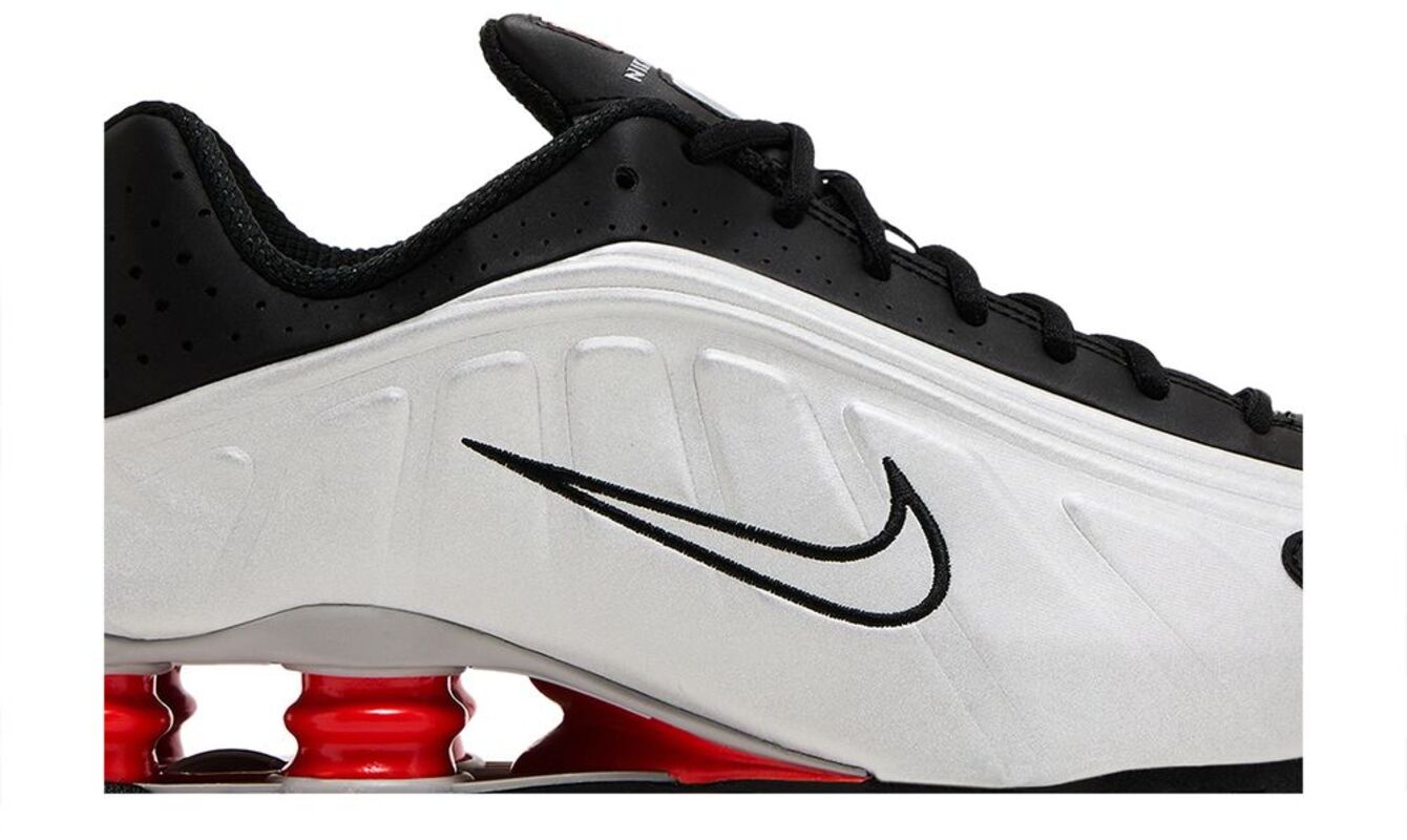 Nike Shox R4 Black Metallic Silver (2025)