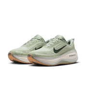 Men's Vomero Plus Road Running Shoes (Extra Wide)