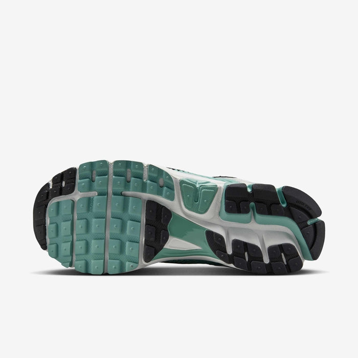 Nike Zoom Vomero 5 Women's Sneakers