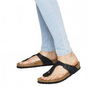 Women's Gizeh Sandal In Black