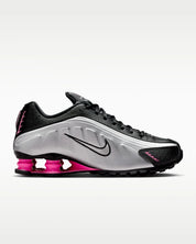 Nike Shox R4 AR3565-012 Sneakers Women's Black Silver Lifestyle Shoes MEW1007