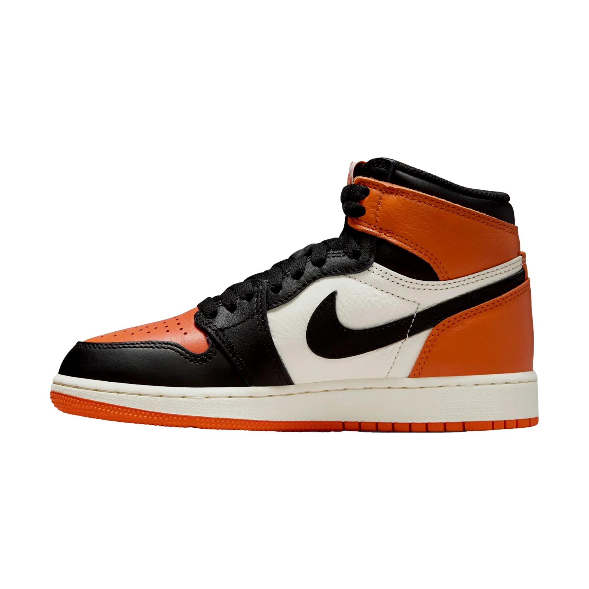 Grade-School Nike Air Jordan 1 Retro High OG Black / Black - Sail - Starfish FD1437-008