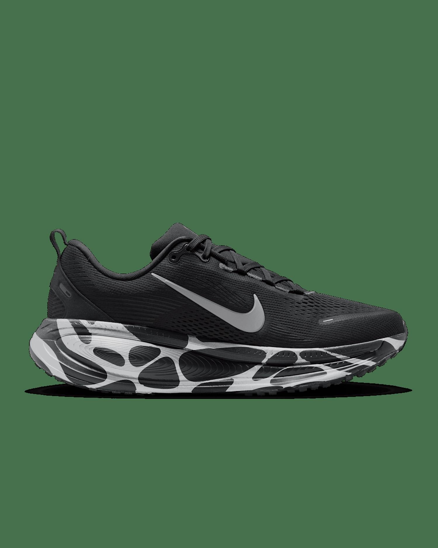 Men's Vomero 18 Sneakers In Anthracite Reflective Silver