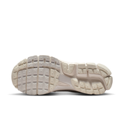 Women's Zoom Vomero 5 Shoes with Reflective Accents