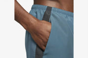 Men's Challenger Shorts In Ash Green/ Dk Smoke Grey