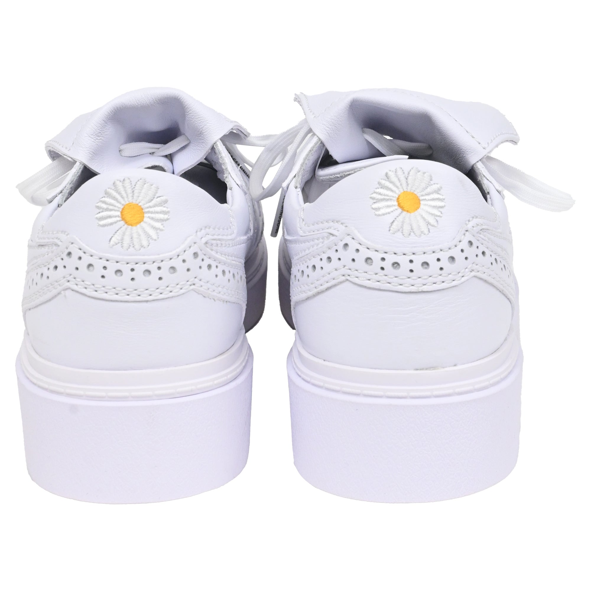 Nike Kwondo 1 Sneakers in White Leather