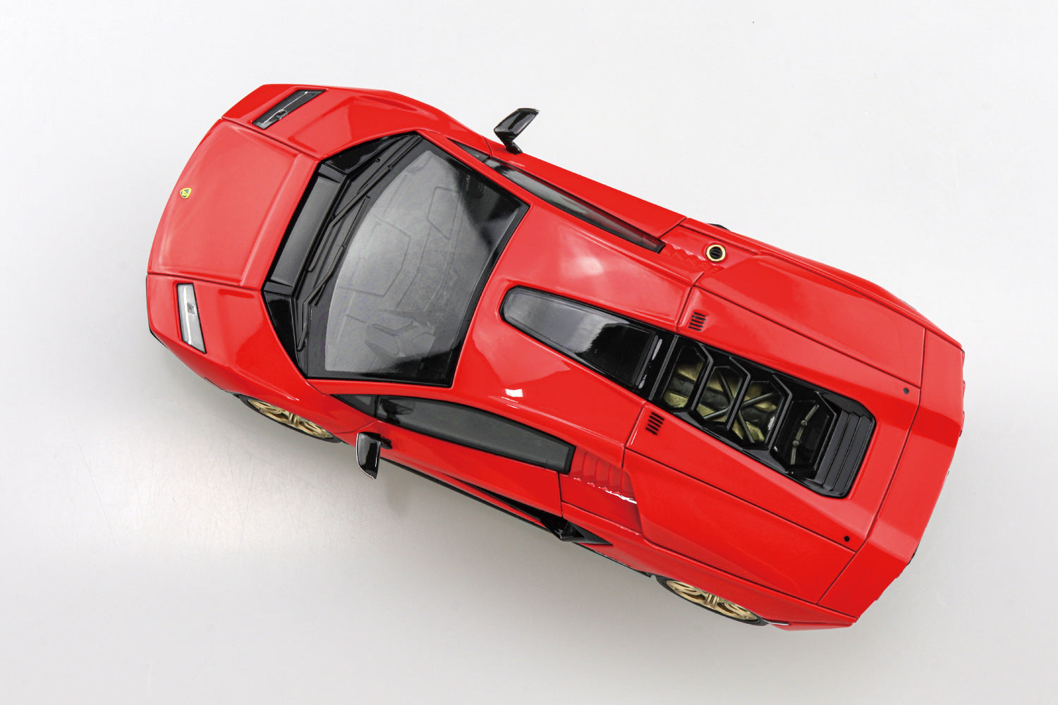 Aoshima 1/32 Snap Lamborghini Countach LPI 800-4 (Red)