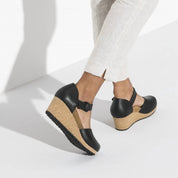 Women's Mary Ring Wedge In Black
