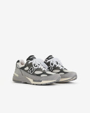 New Balance - Men's 992 Sneakers - (Shadow Grey)