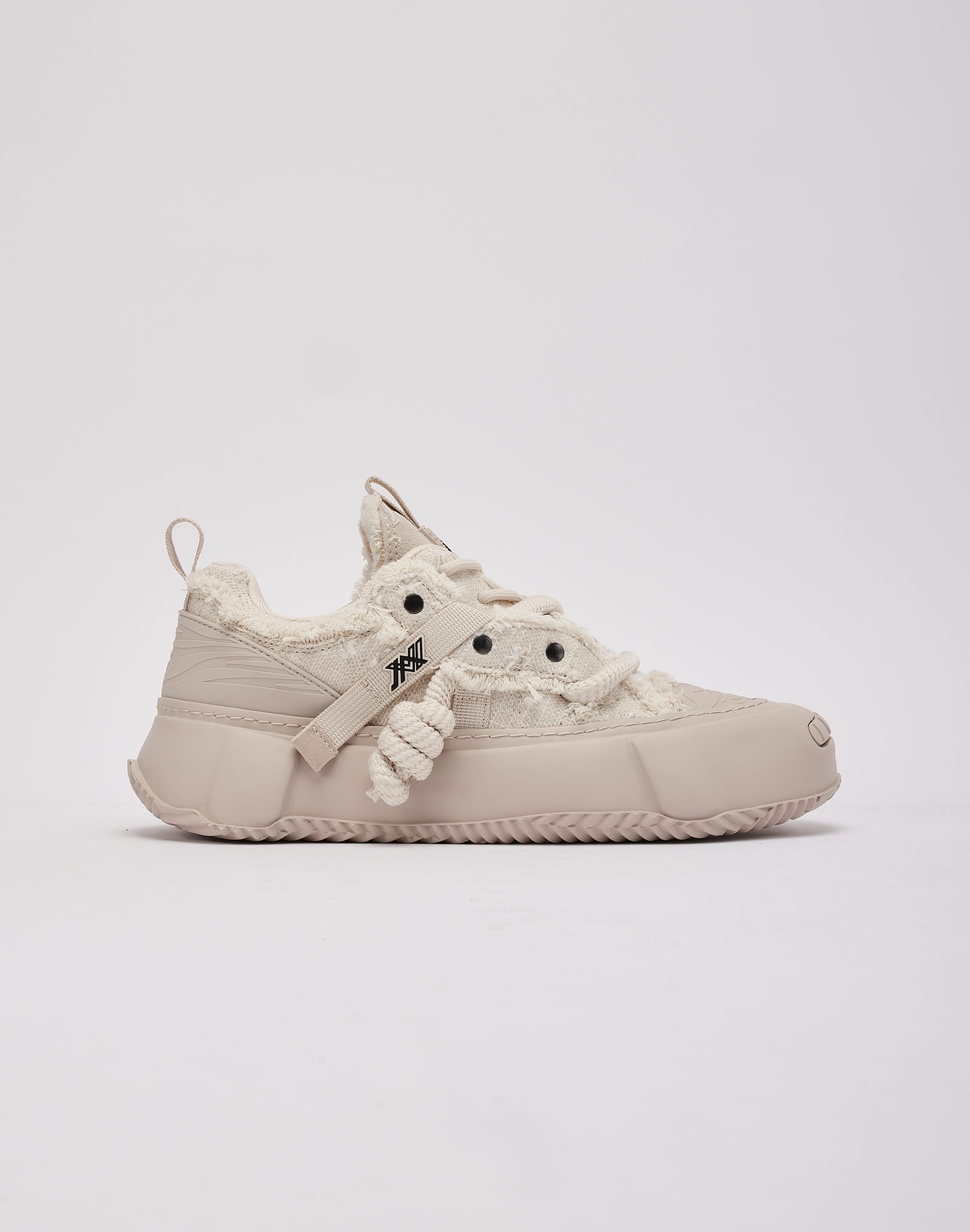 javi_atmos_20cream_M038.jpg
