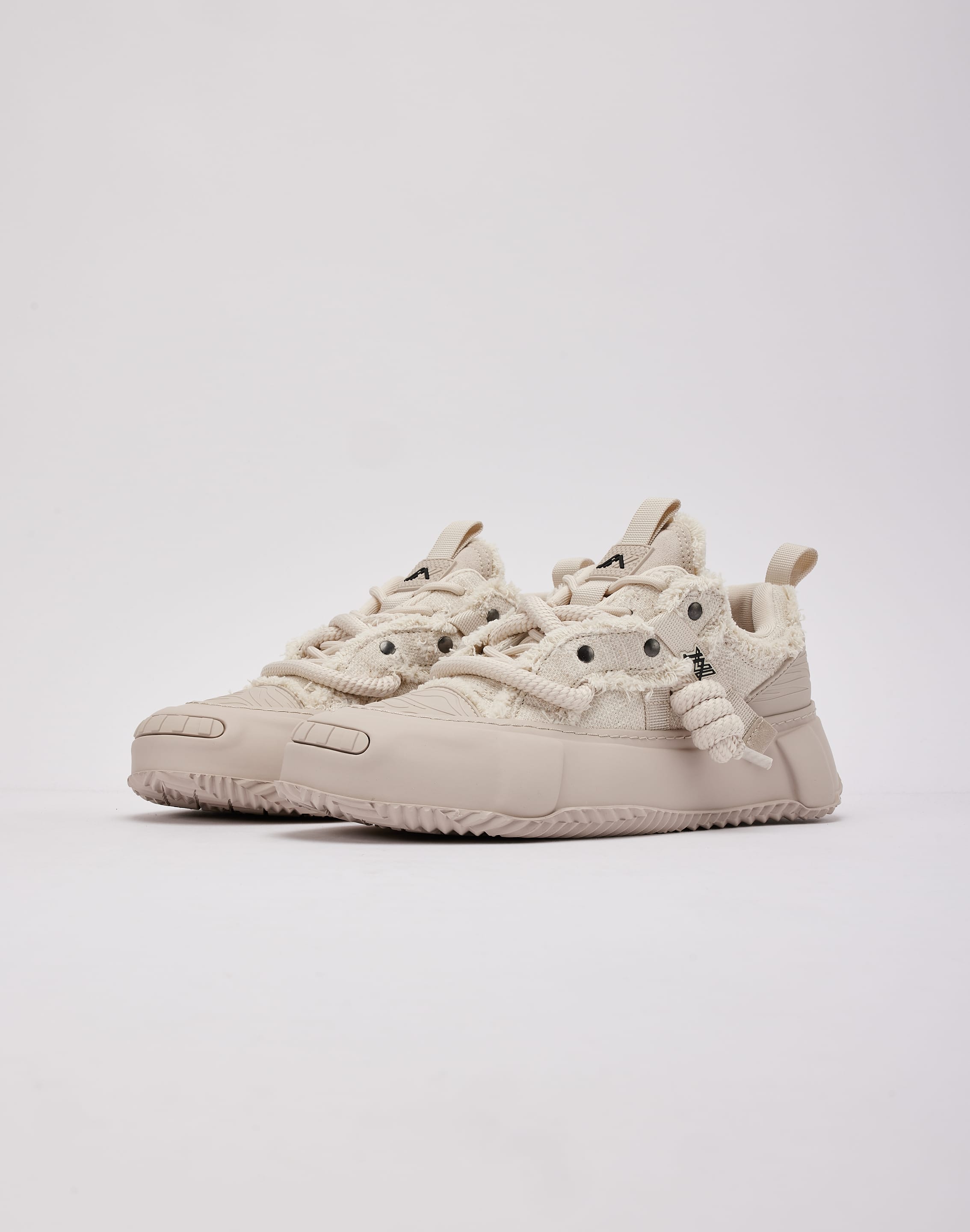 javi_atmos_20cream_M040.jpg
