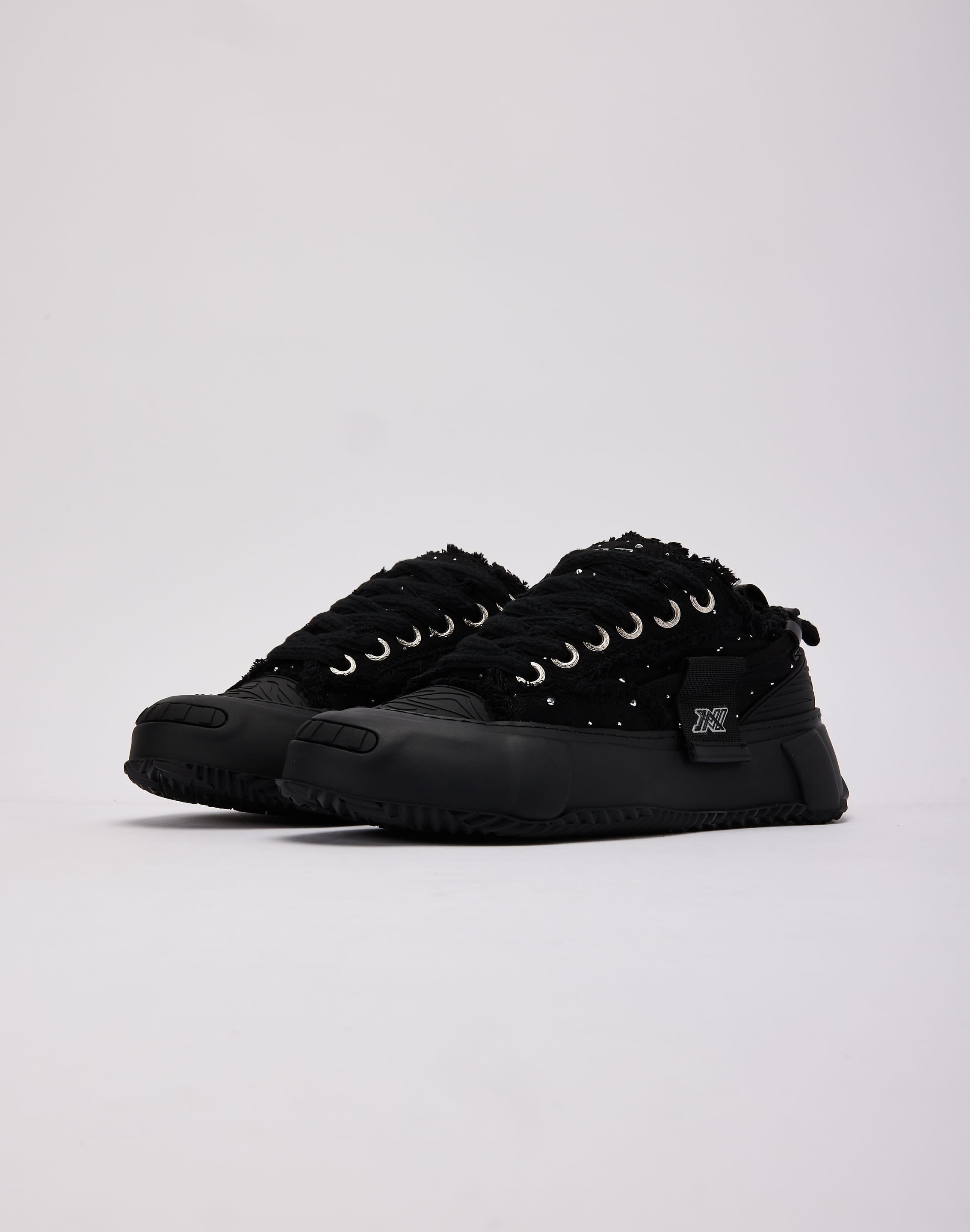 javi_elevate_20sprk_20blk_20pro_M011.jpg