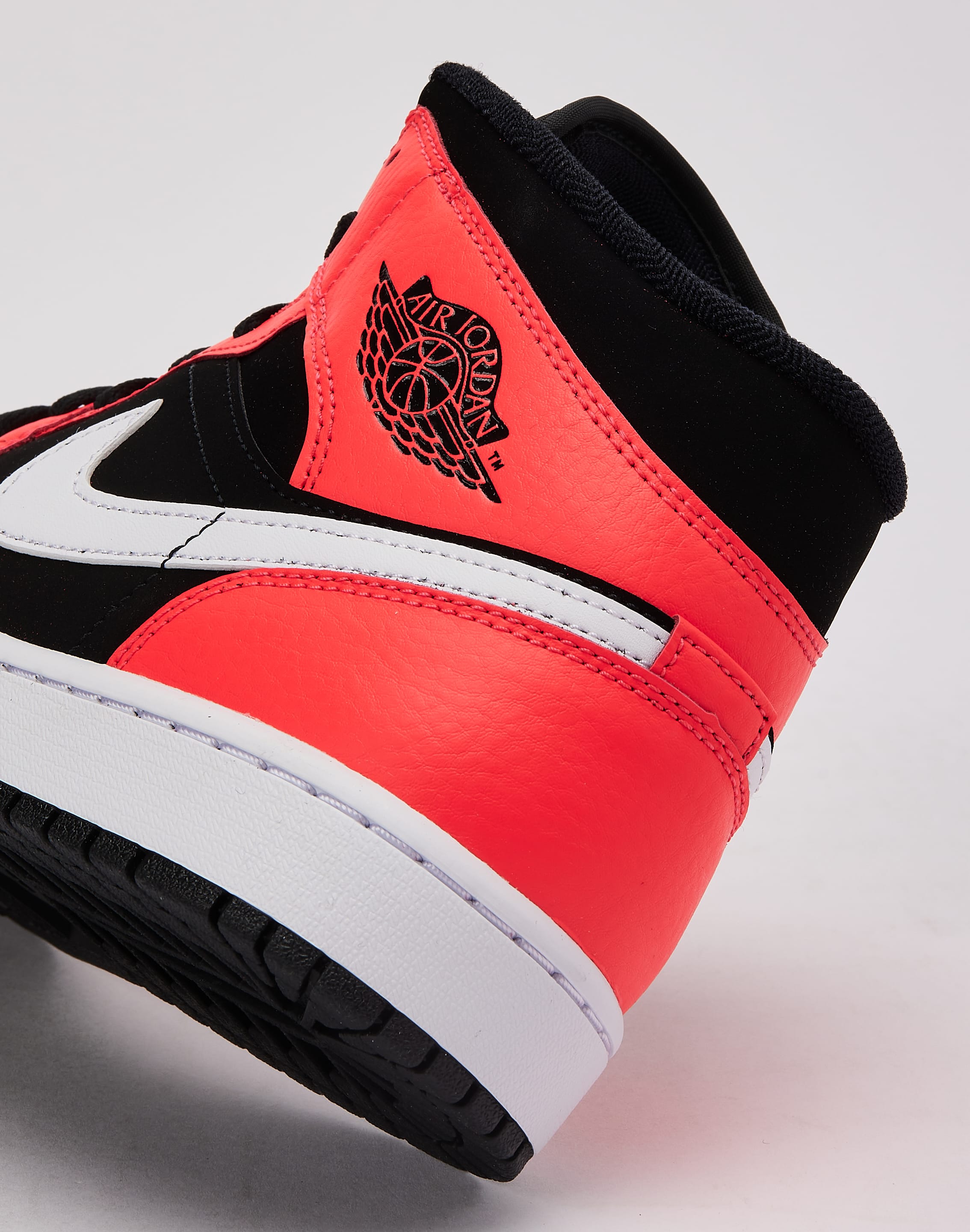 Jordan Air Jordan 1 Mid