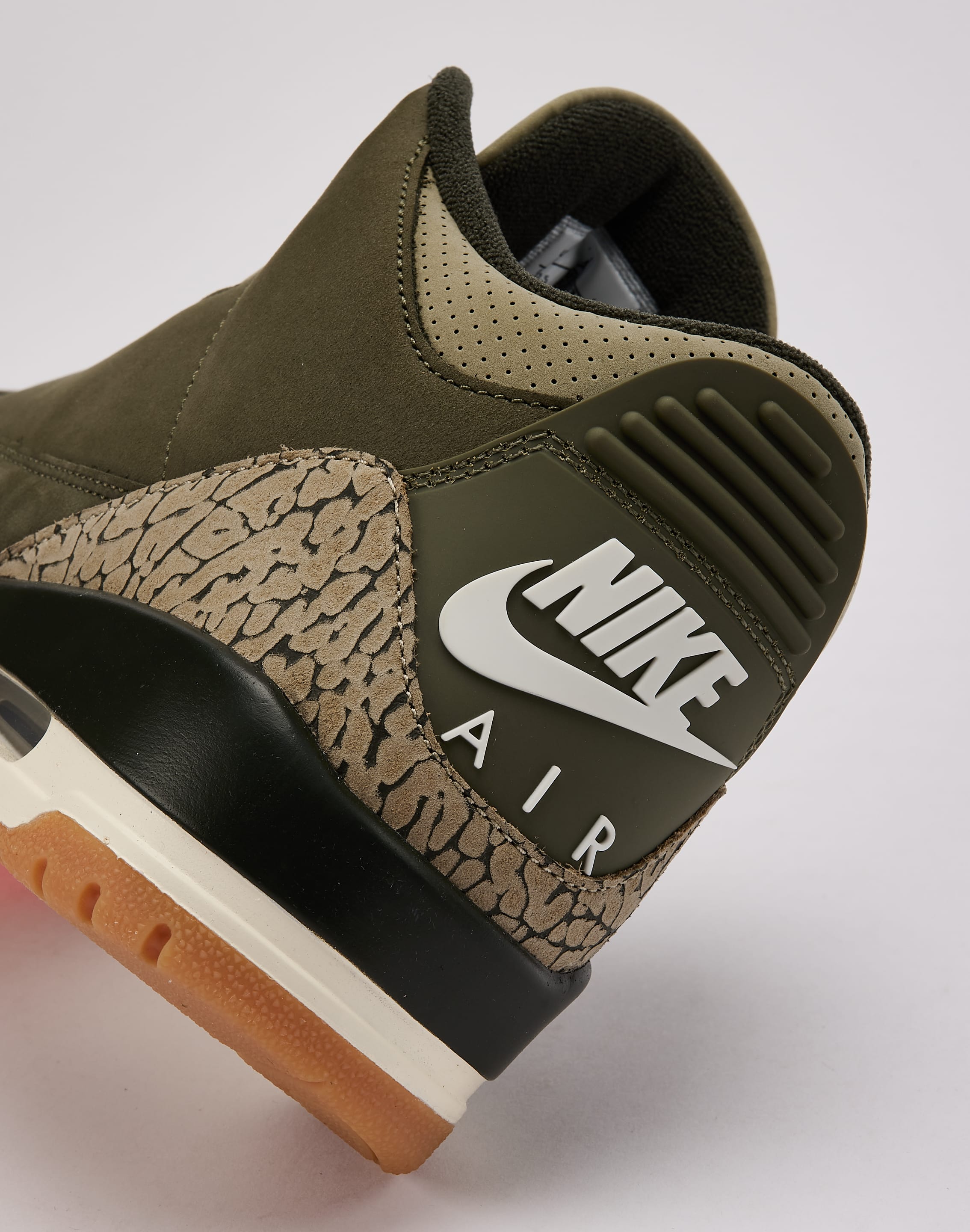 Jordan Air Jordan 3 Retro 'Medium Olive'