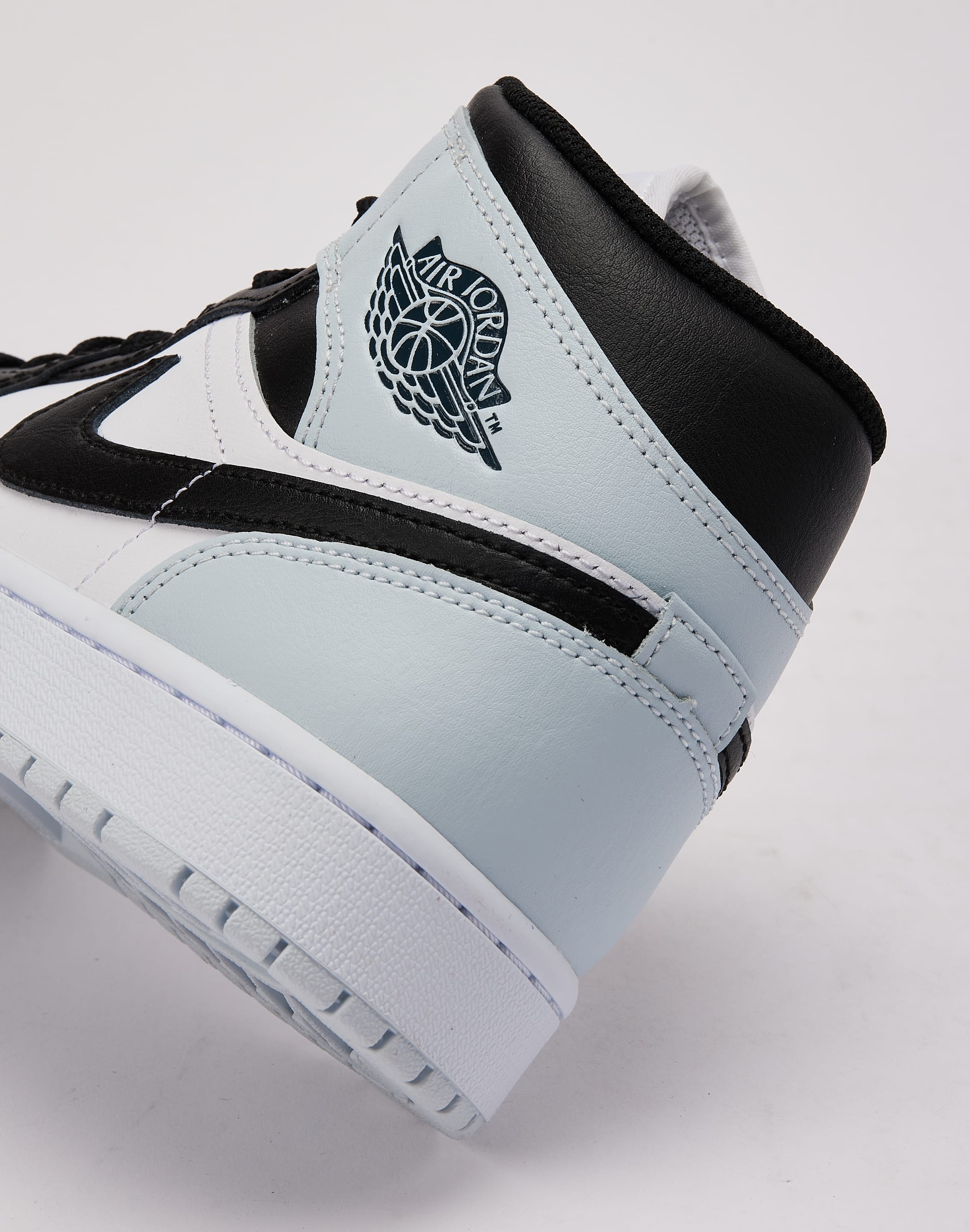 Jordan Air Jordan 1 Mid