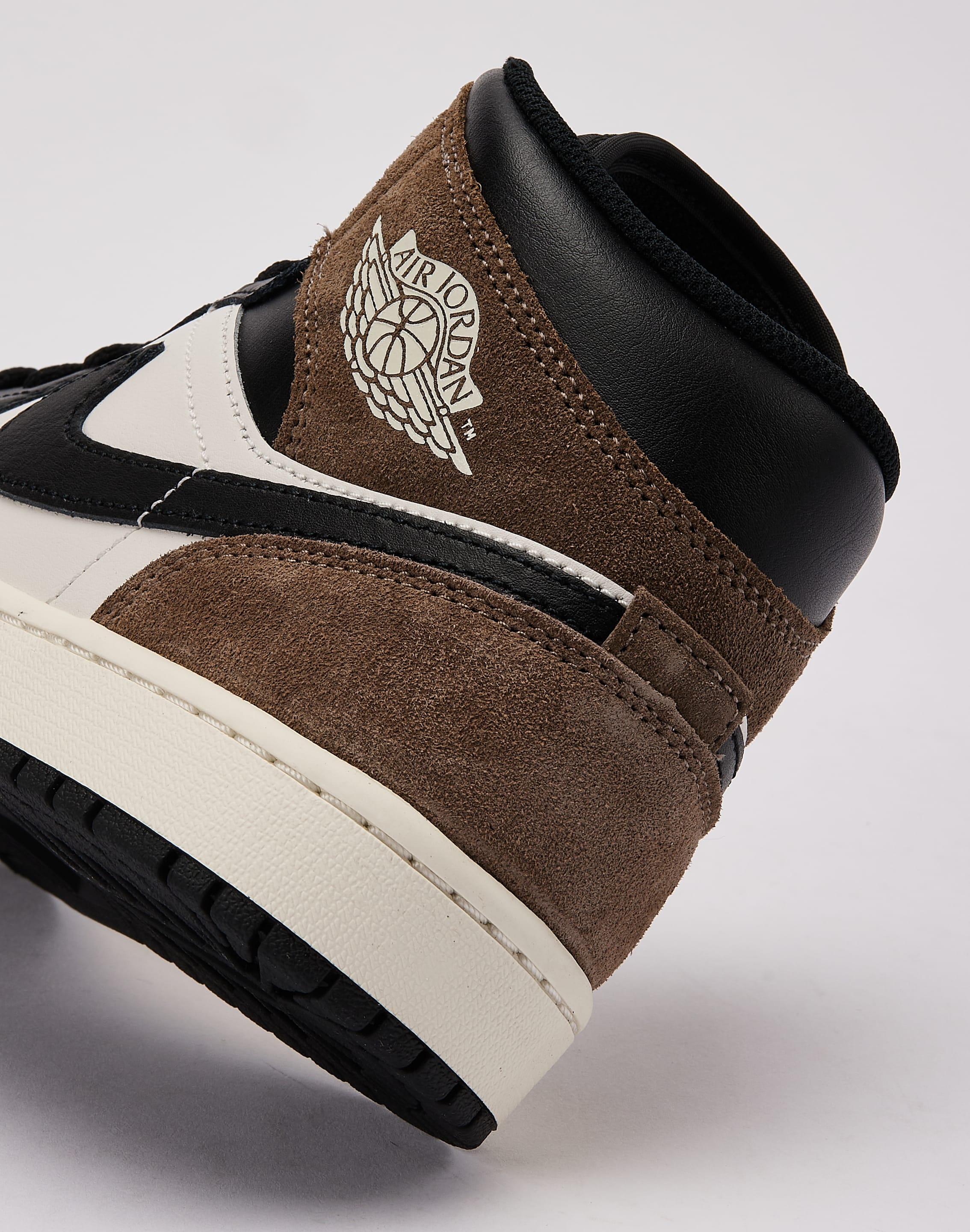 Air Jordan 1 High OG Big Kid's Shadow Brown/Shadow Brown-Soft Pearl-Light British Tan-Team Red FD1437-201