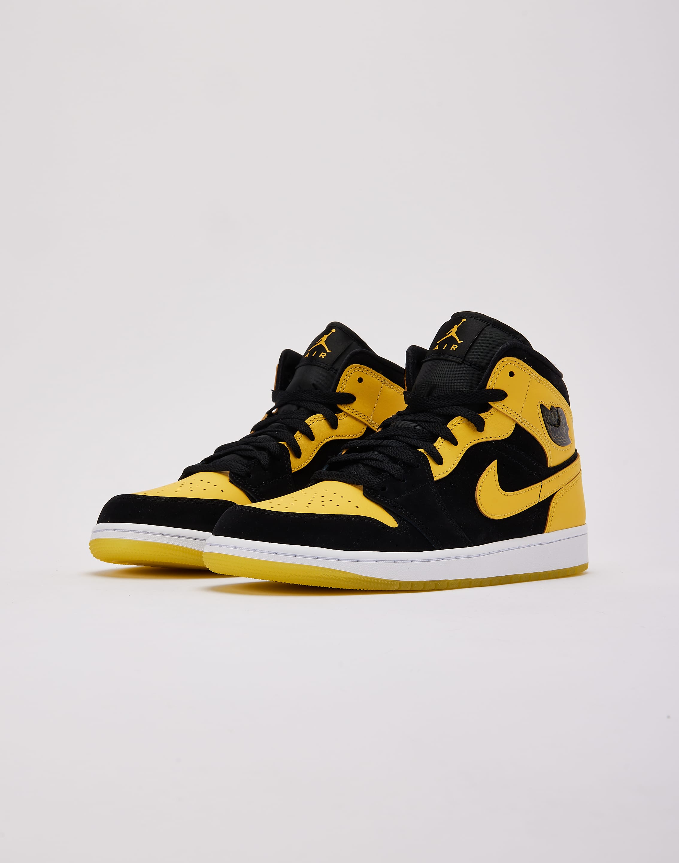 Jordan Air Jordan 1 Mid SE 'New Love'