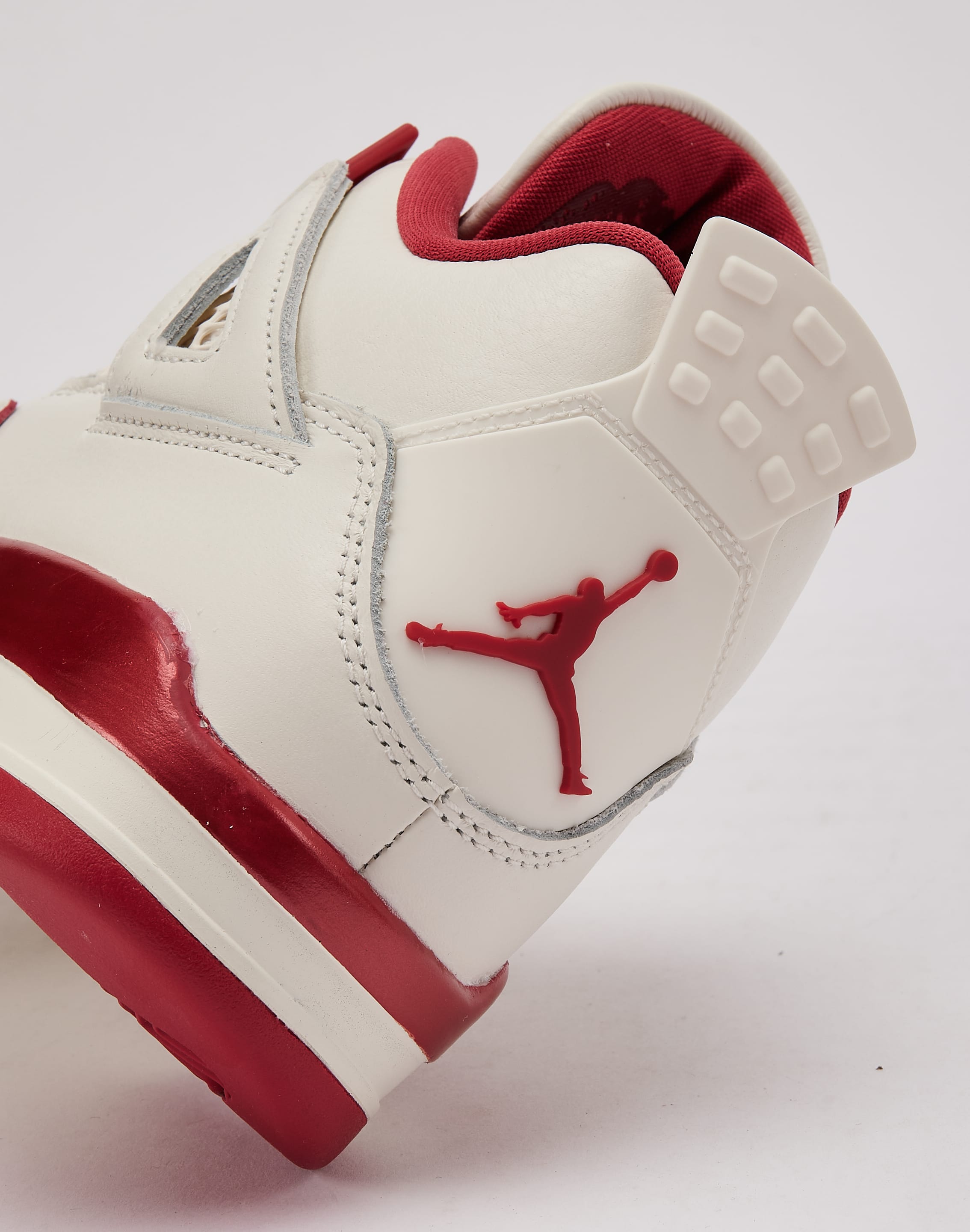 Jordan Air Jordan 4 Retro 'Pale Ivory and Tough Red'
