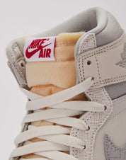 Jordan Air Jordan 1 Retro High OG 'Sail and University Red'