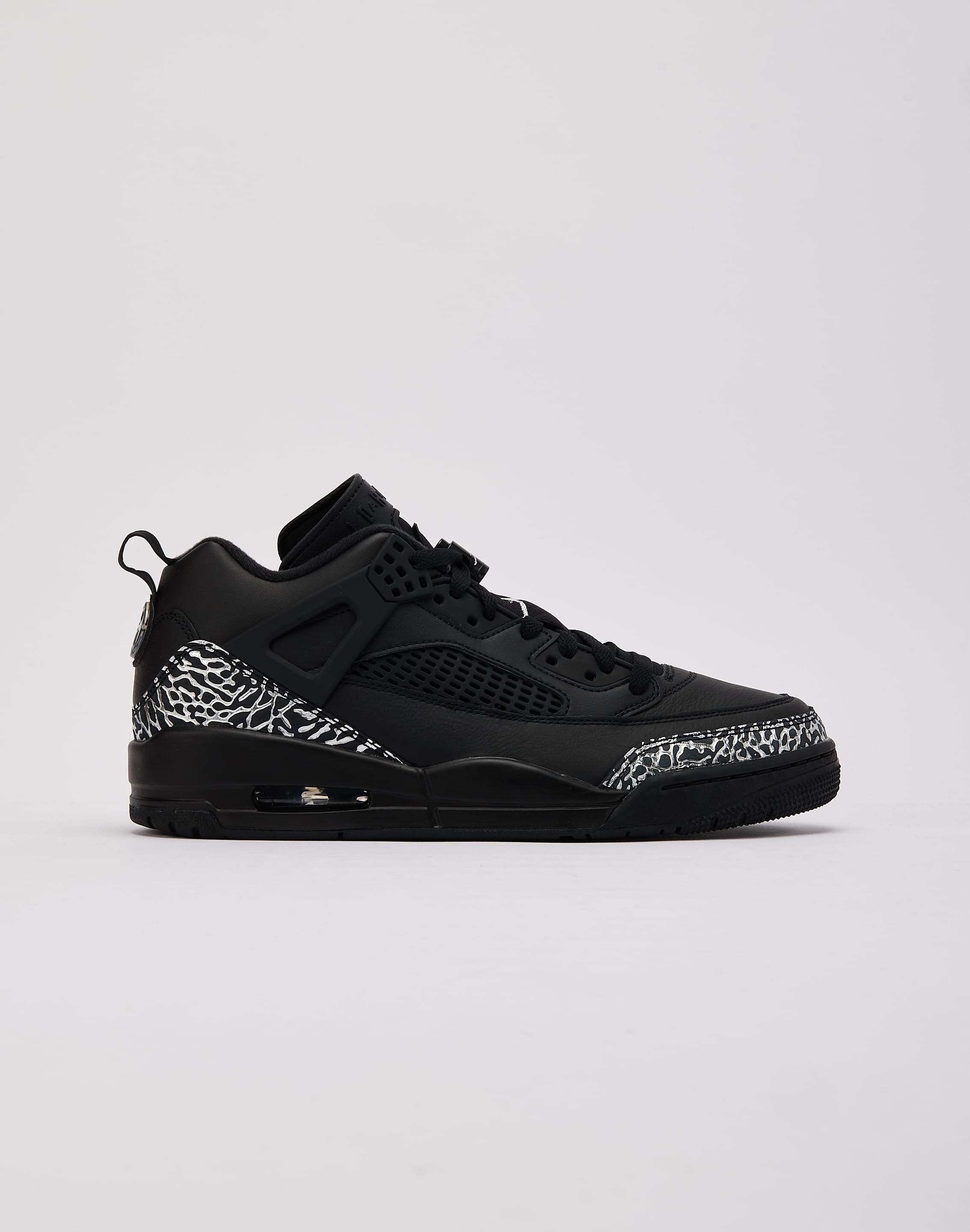 Jordan Spizike Low