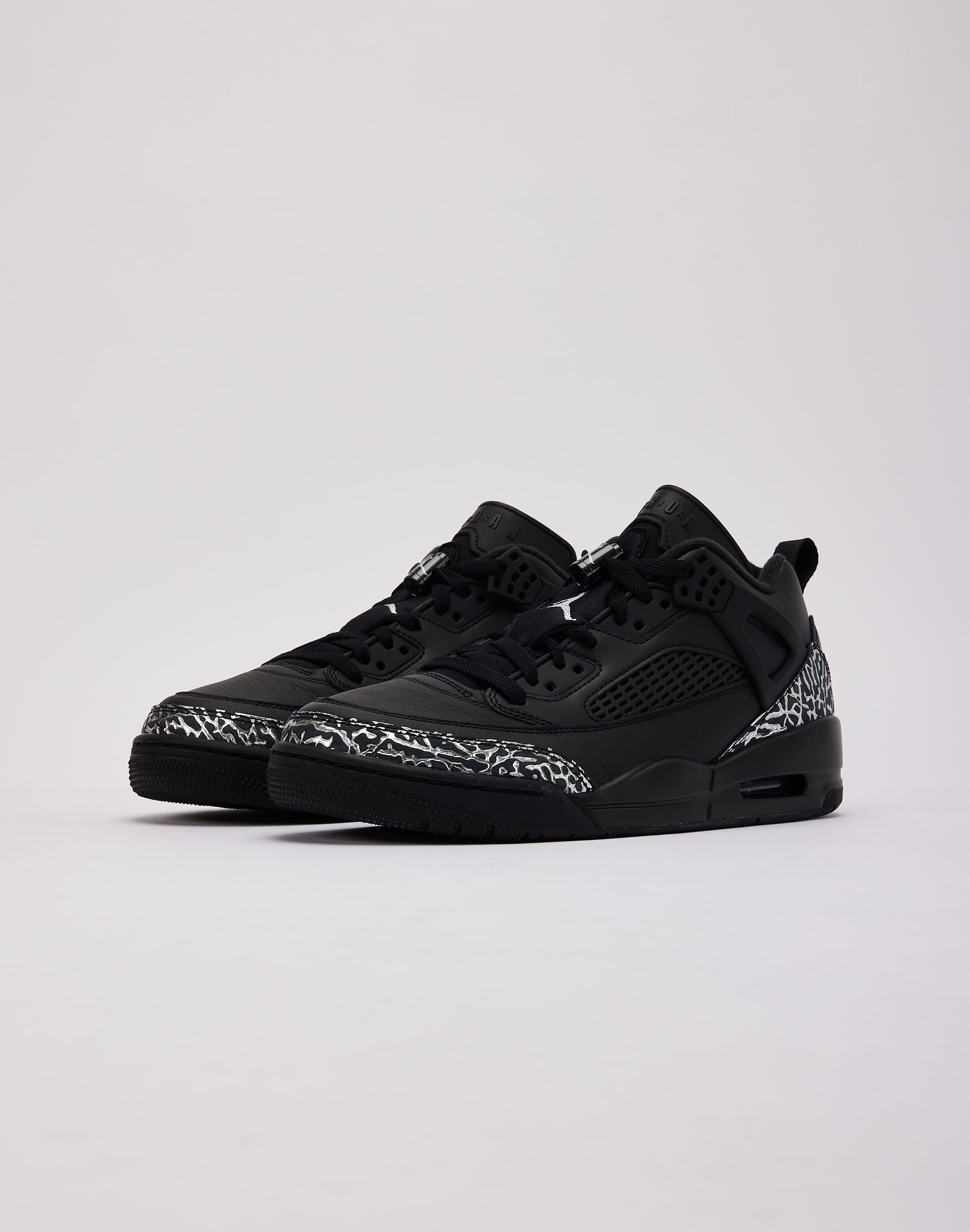 Jordan Spizike Low
