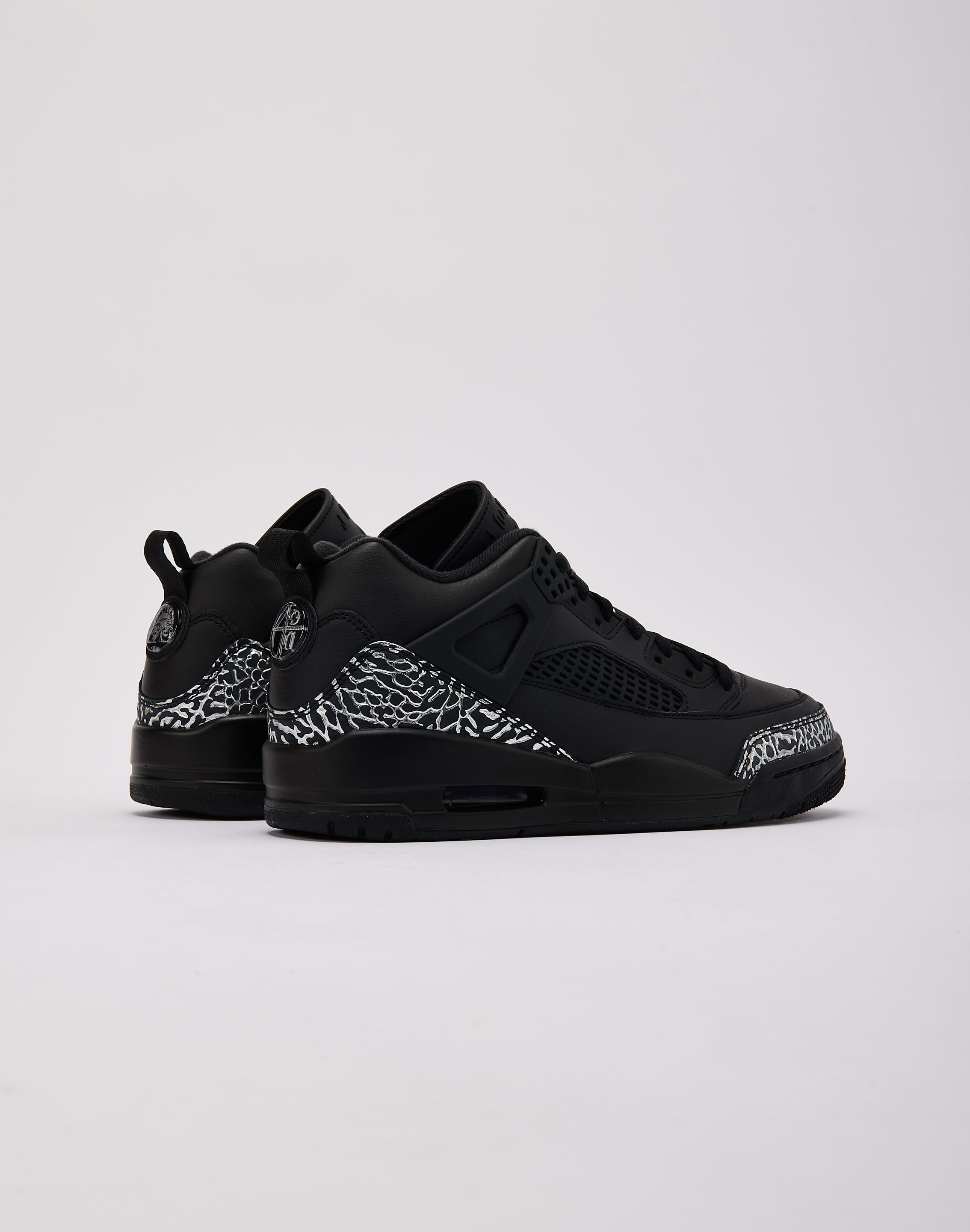 Jordan Spizike Low